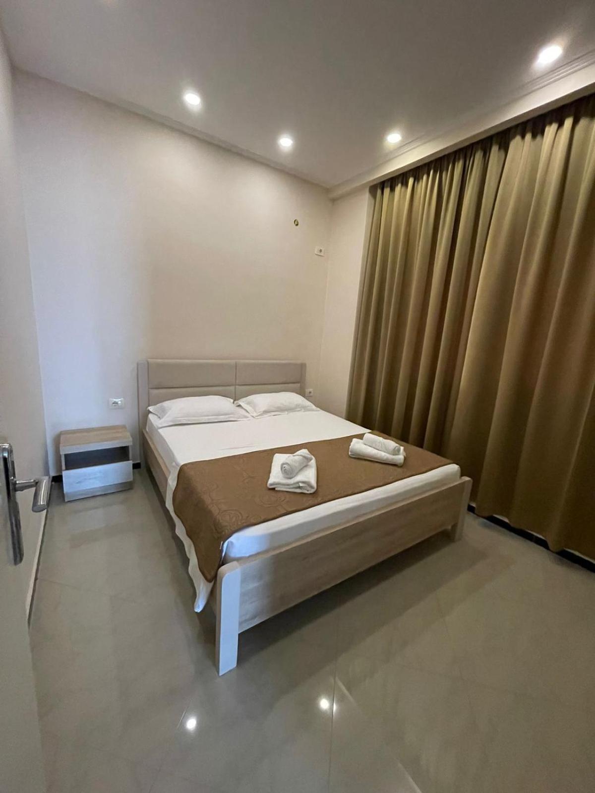Seaside Apartmens Sarande Ngoại thất bức ảnh
