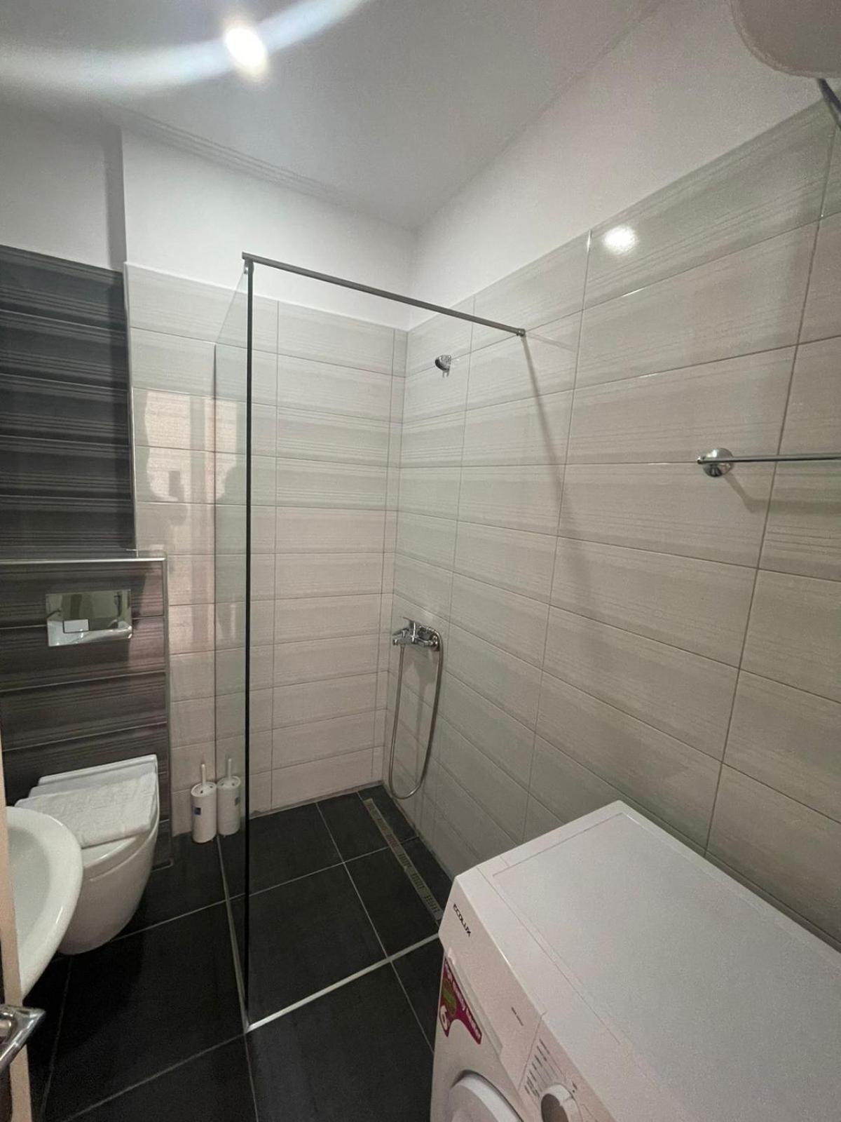Seaside Apartmens Sarande Ngoại thất bức ảnh