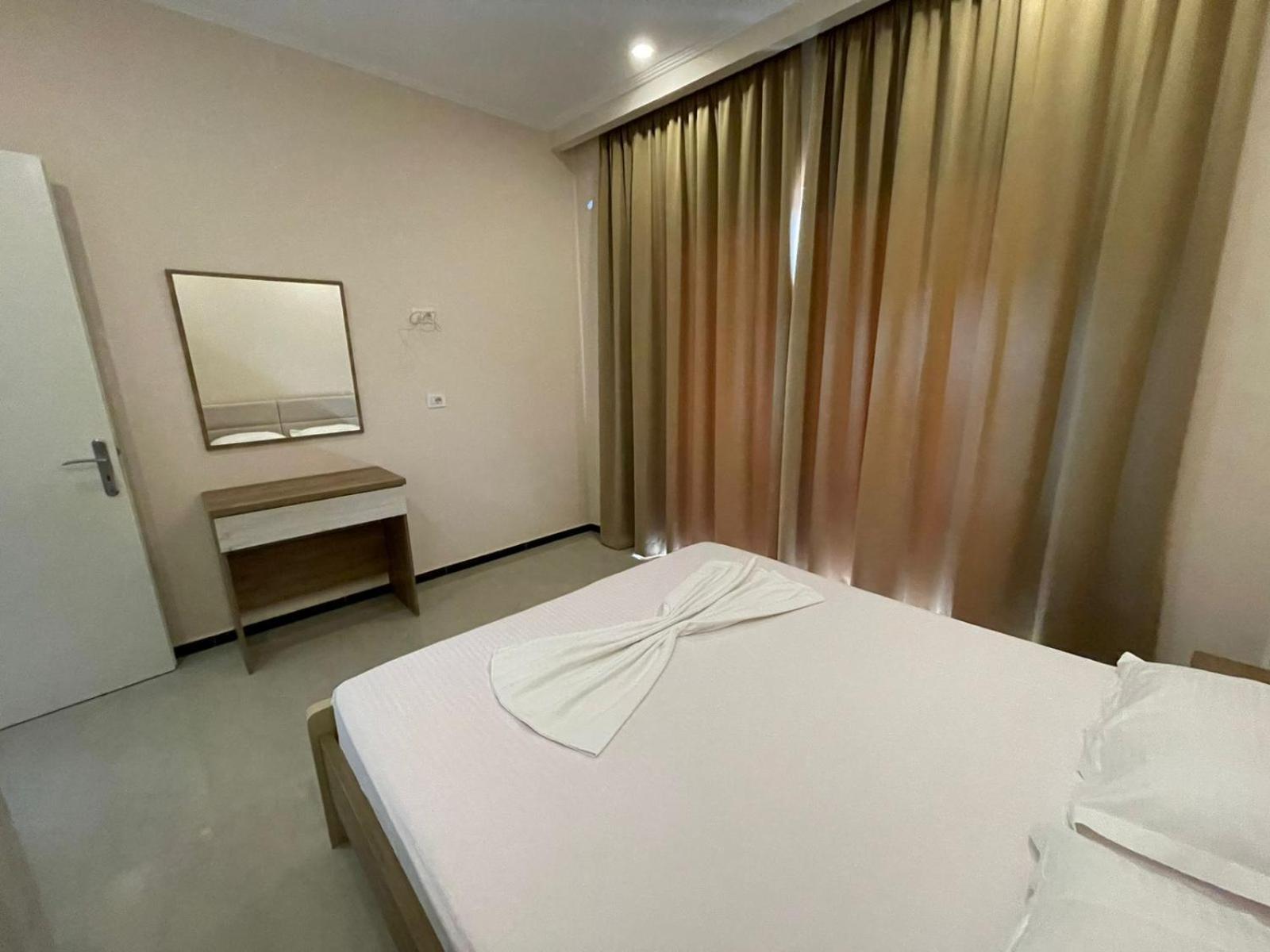 Seaside Apartmens Sarande Ngoại thất bức ảnh
